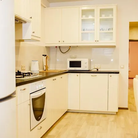 семицвіт 利沃夫